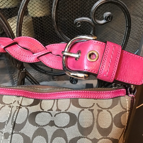 Coach Signature Shoulder Bag Purse - Picture 3 of 8